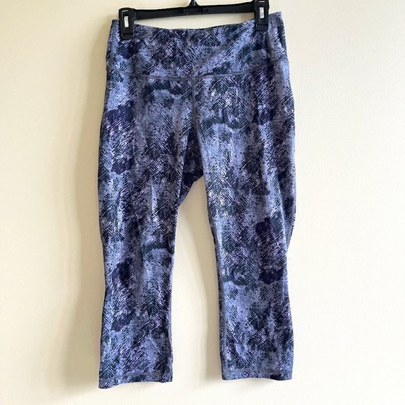 Patagonia Pattern Cropped Leggings Womens Size M Mid Rise Outdoor Workout Hiking - Picture 1 of 6